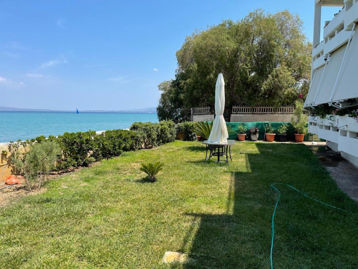 Stunning Beachfront Apartment Stratos Nerantza Exterior photo