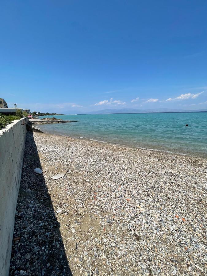 Stunning Beachfront Apartment Stratos Nerantza Exterior photo
